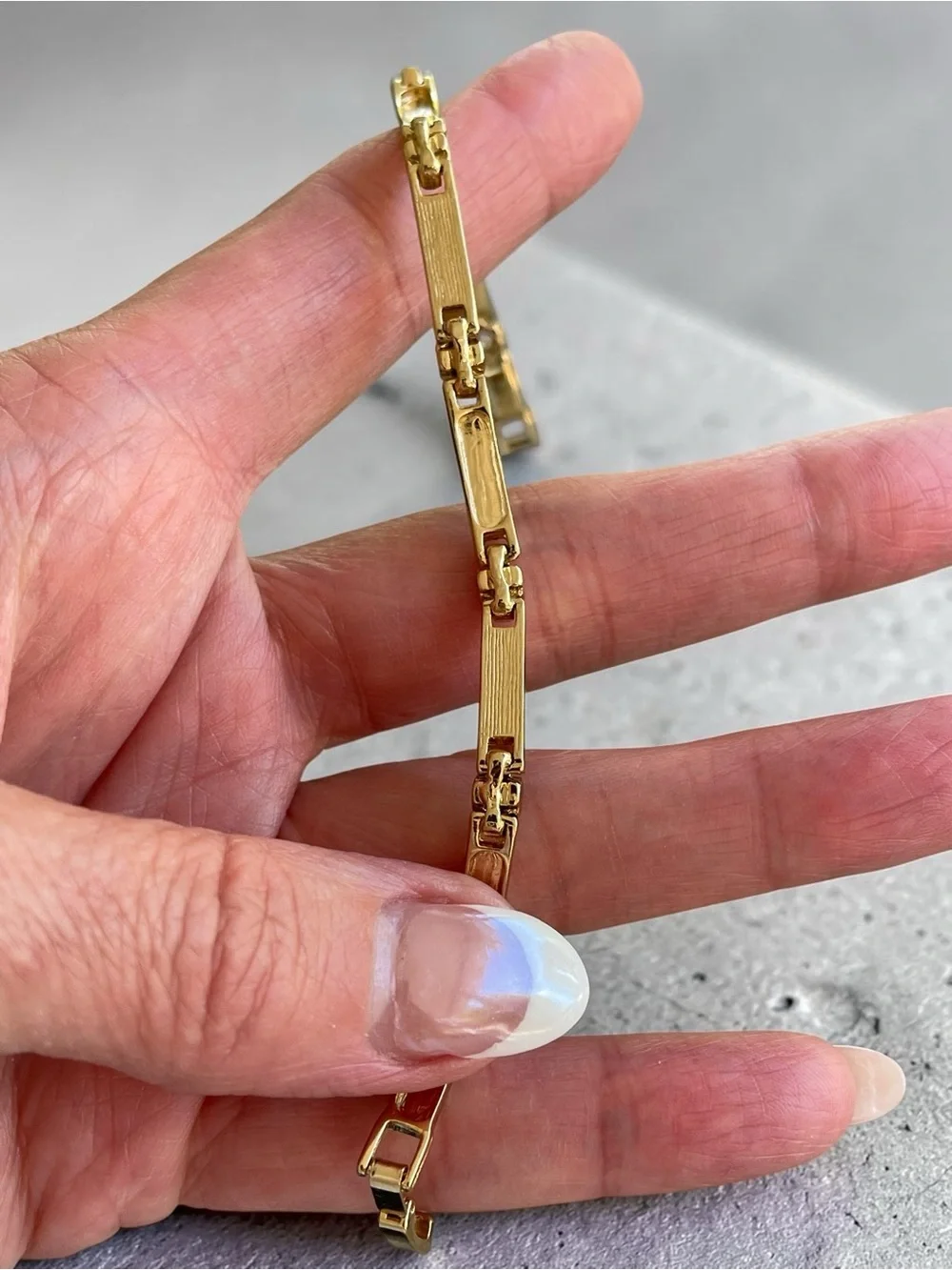 Vintage Gold Tone Channel Set Crystal Link Bracelet Fold Over Clasp 7